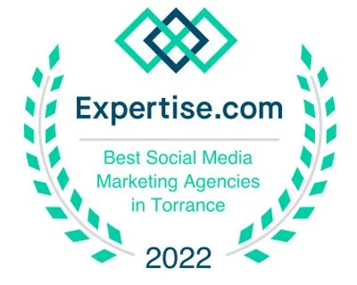 Award badge for best social media marketing agencies in Torrance, 2022, by Expertise.com.